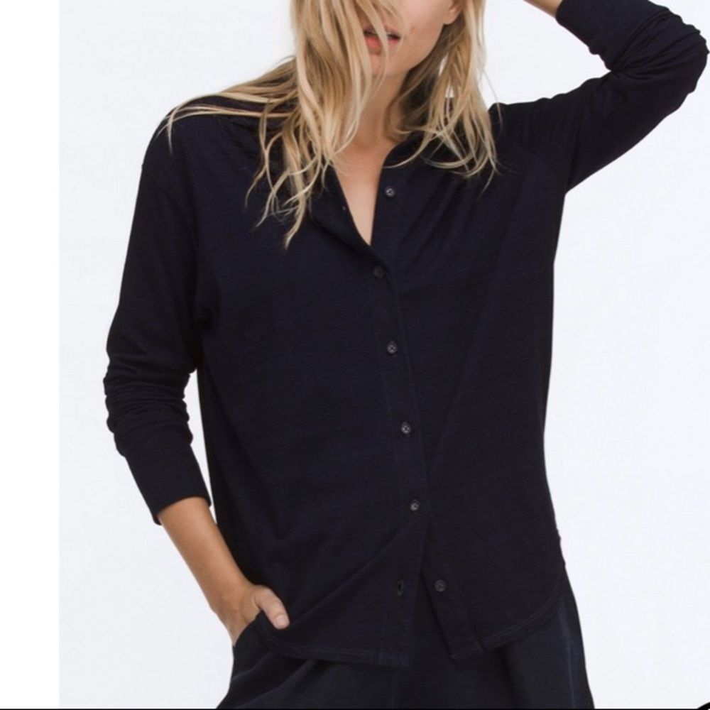 Adriano Goldschmied AG Indigo jersey buttondown shirt w ribbed sleeve cuffs -med